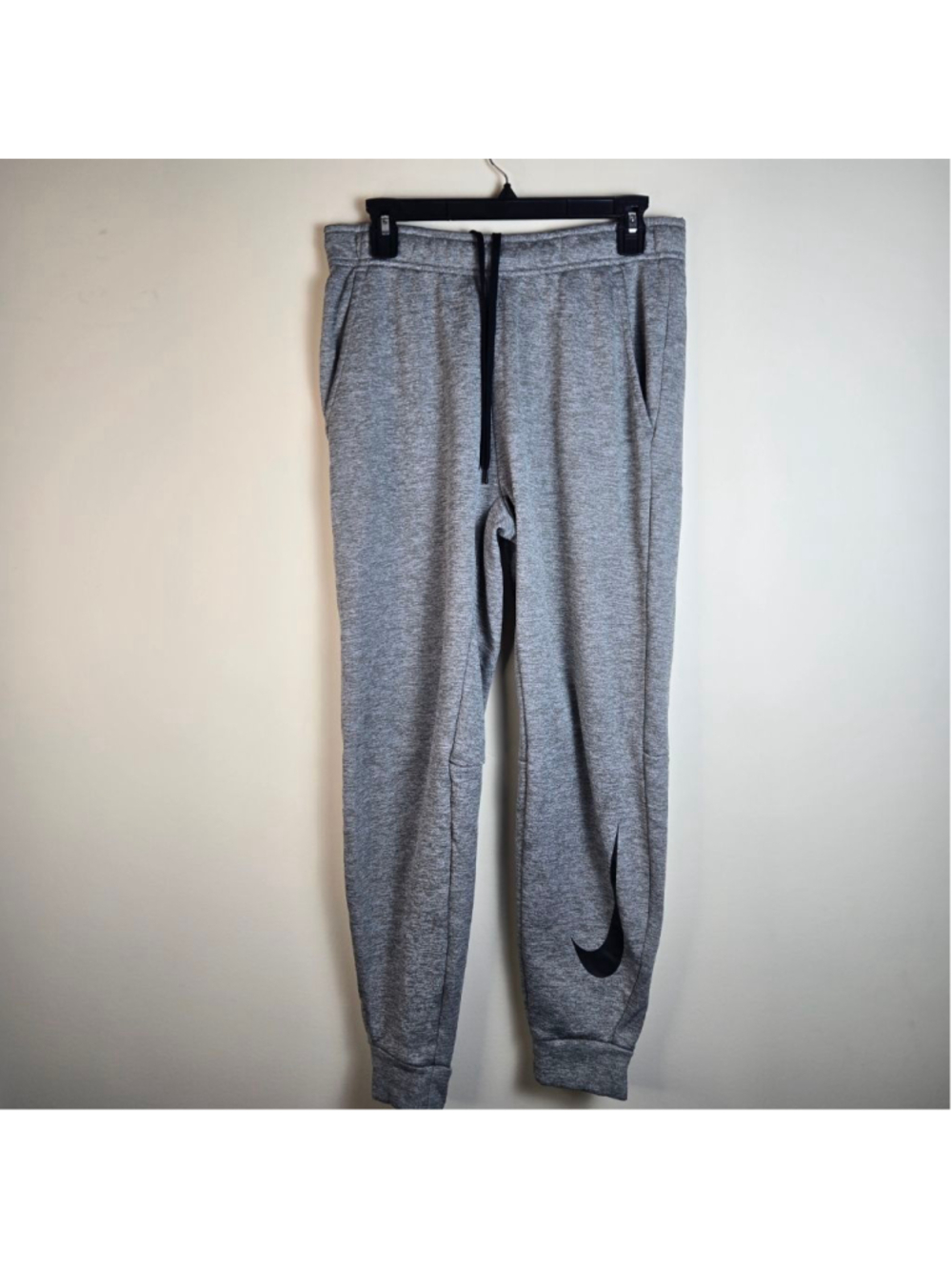 Men's Nike Dri-FIT Gray Sweatpants & Joggers M with Black Swoosh